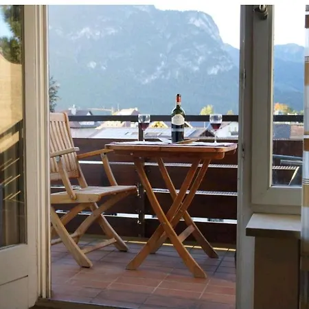 The Deer's Den * Γκάρμις-Παρτενκίρχεν